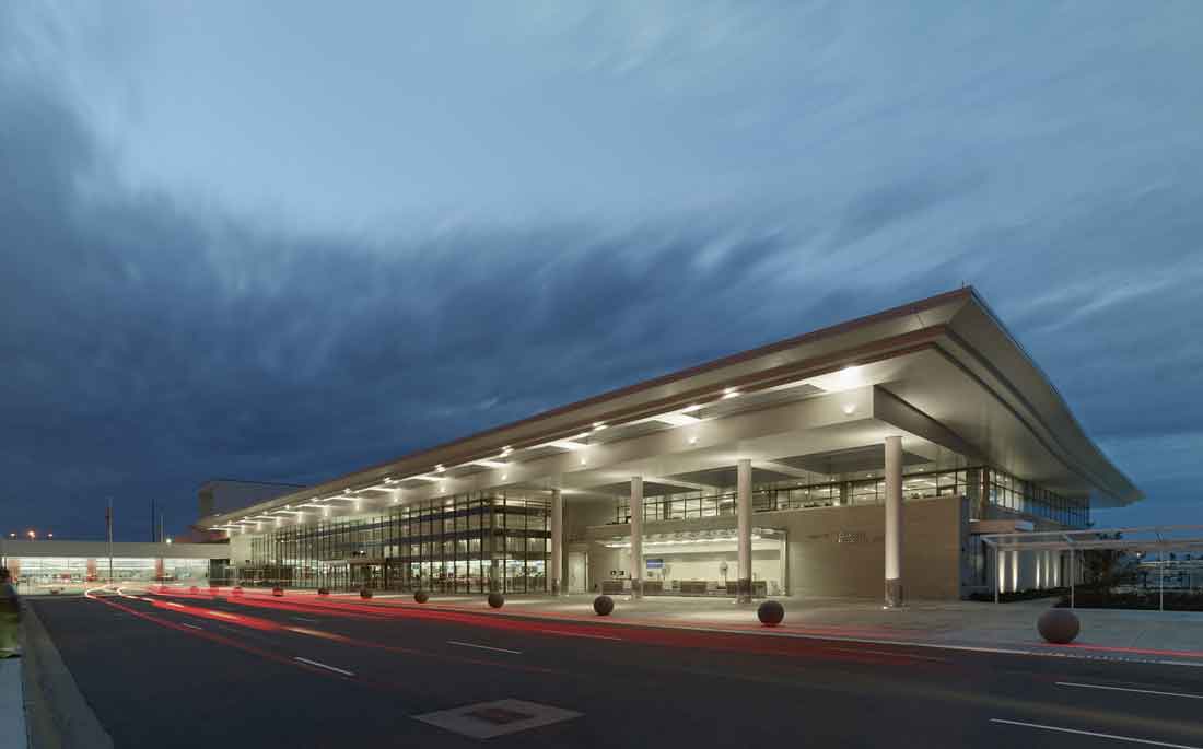 Bill & Hillary Clinton National Airport